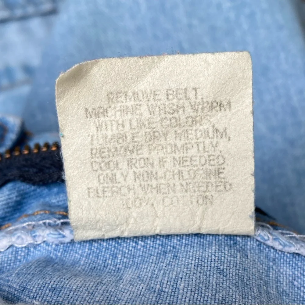 Vintage Chic Women’s Light Blue Denim Short Size 7 - Picture 8 of 9